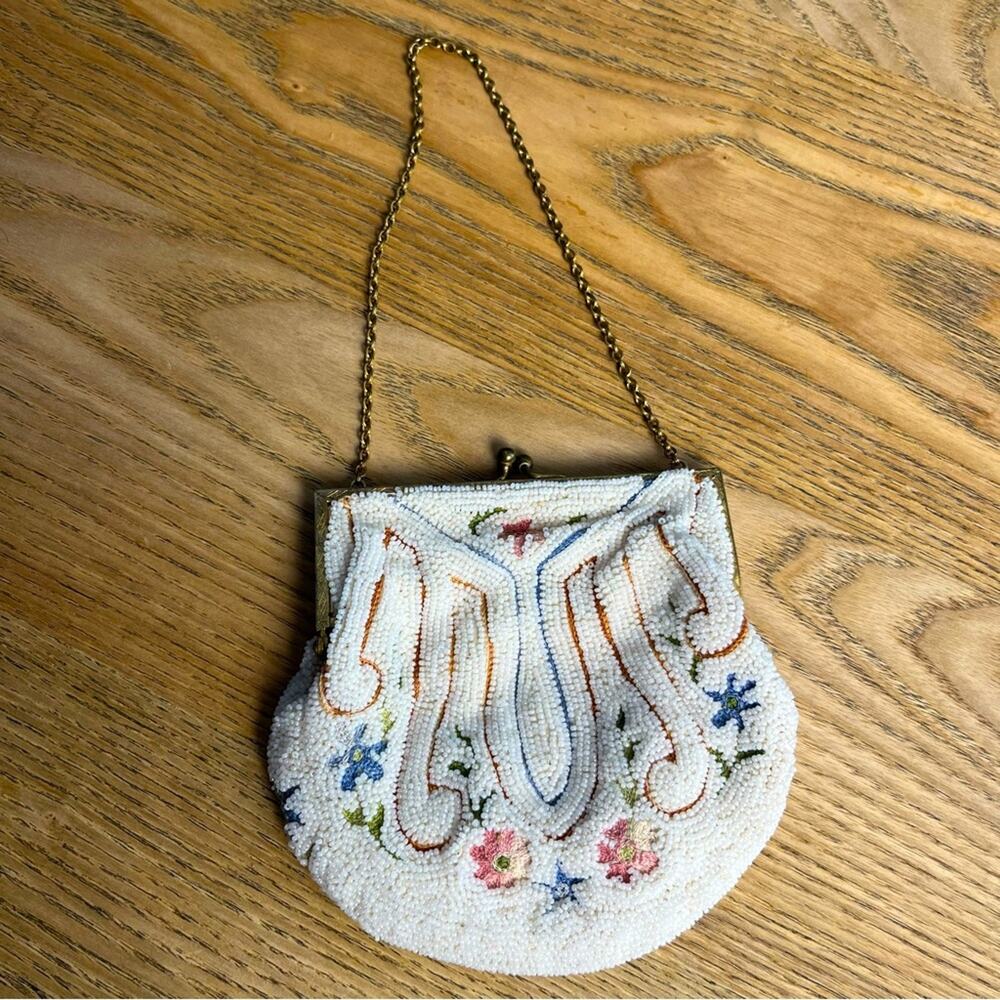 Antique 1920s French Micro Bead Embroidered Clam Shell Kiss Lock Art Deco Bag